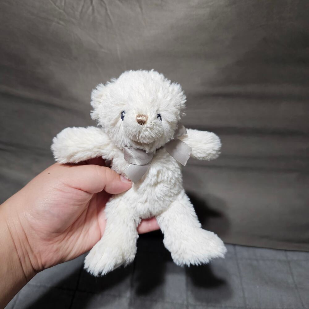 Gund Edgehill collection White Bear Rattle SMALL 6.5"Lovey Soother Baby Play